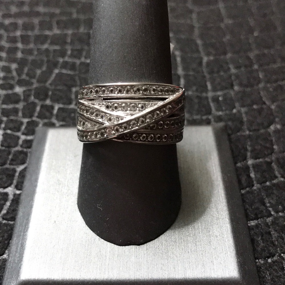 Glamour Ring
